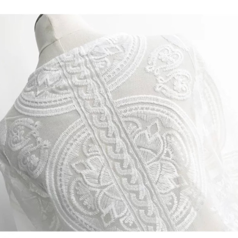 SOLD OUT Boho Off White Scalloped Crochet Lace Duster Wrap - Picture 7 of 7